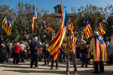 Catalogna verso la secessione. Rajoy non ci sta