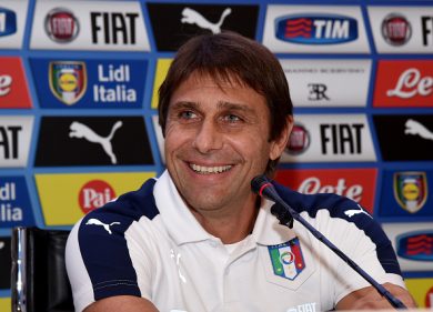 Conte, la maglia e i messaggi verso l’Europeo
