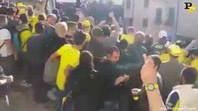Tavullia in coro: “chi non salta è un bimbominchia”