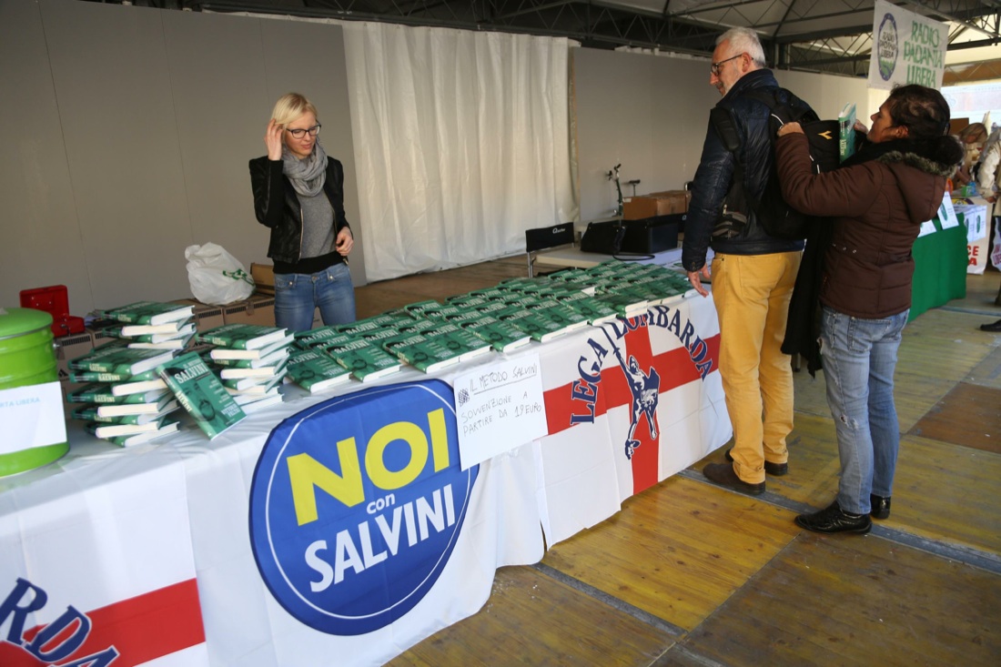 Lega a Bologna, cortei di protesta e tensioni – Foto