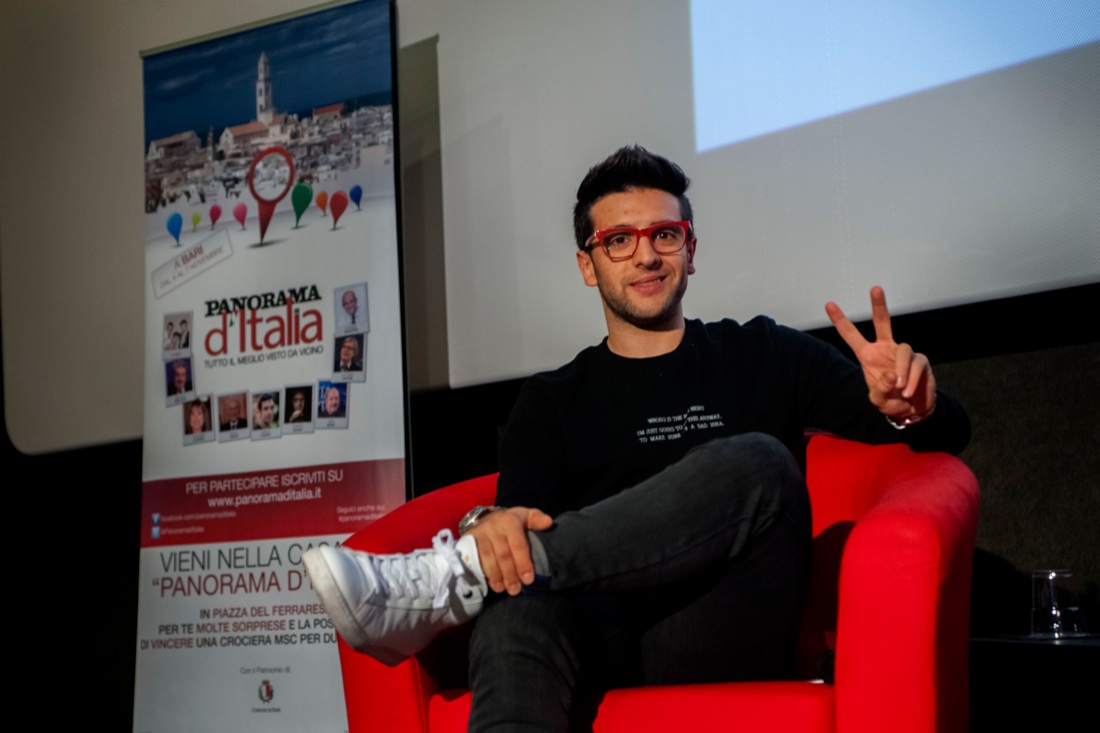 Il Volo a Bari, tre generazioni di fan al settimo cielo