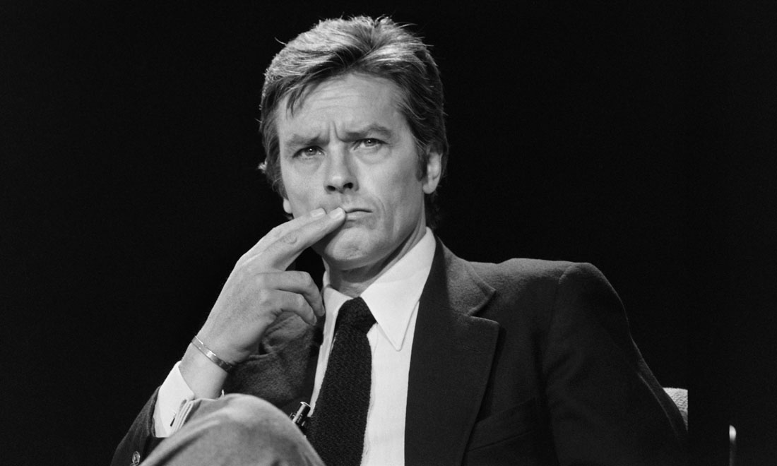 Alain Delon, bello e irrequieto: 80 anni per il divo francese – Foto