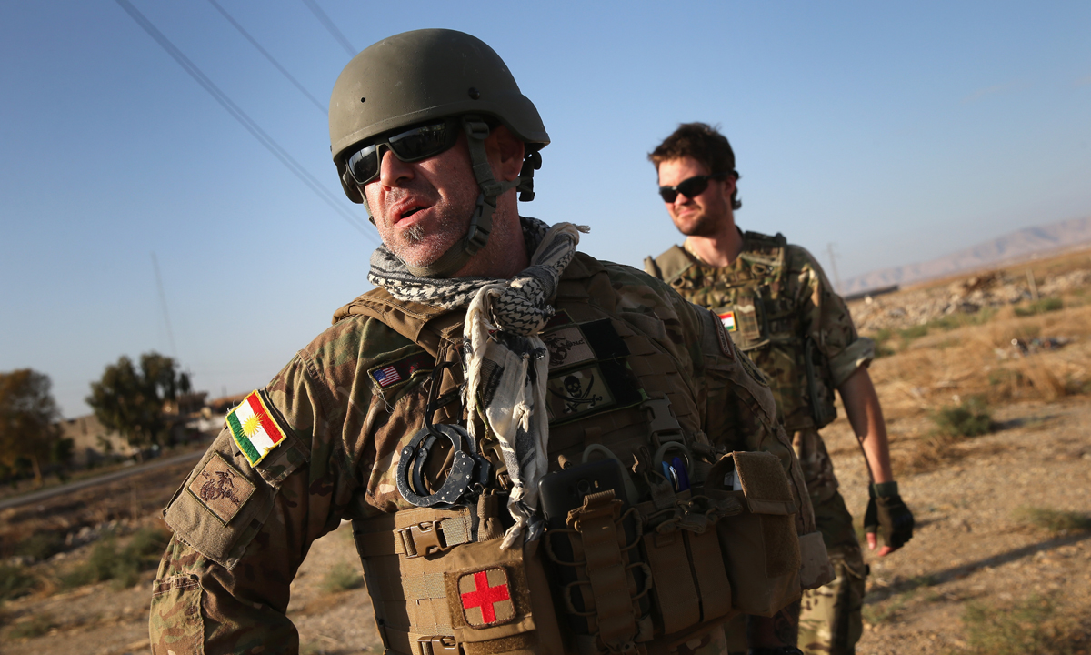Peshmerga curdi contro l’ISIS in Iraq: foto dal fronte