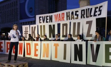 Msf sull’attacco all’ospedale di Kunduz: “Gli aerei Usa volevano uccidere”