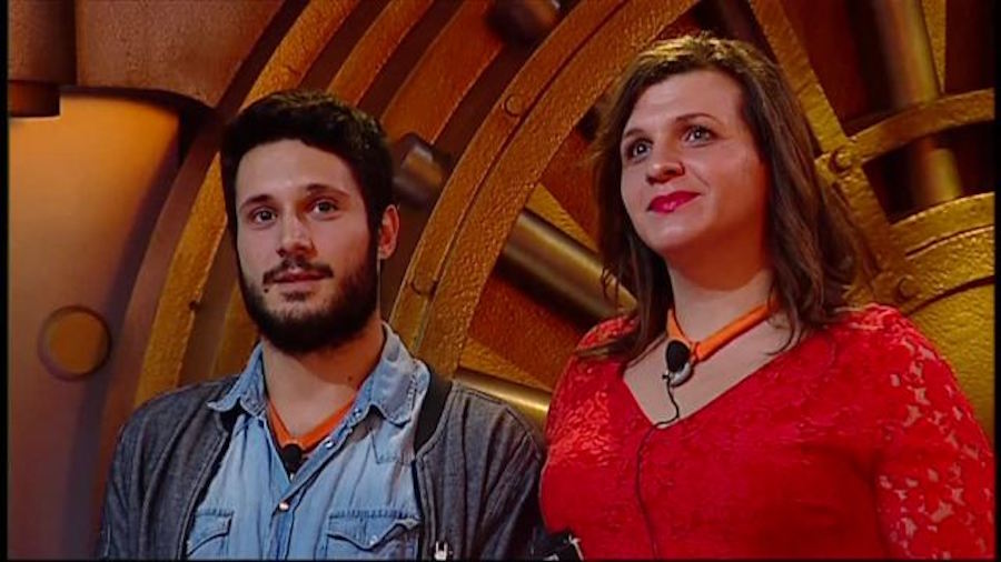 Grande Fratello 14: Rossella eliminata, segreto shock per Barbara Grande Fratello 14: Rossella eliminata, segreto shock per Barbara