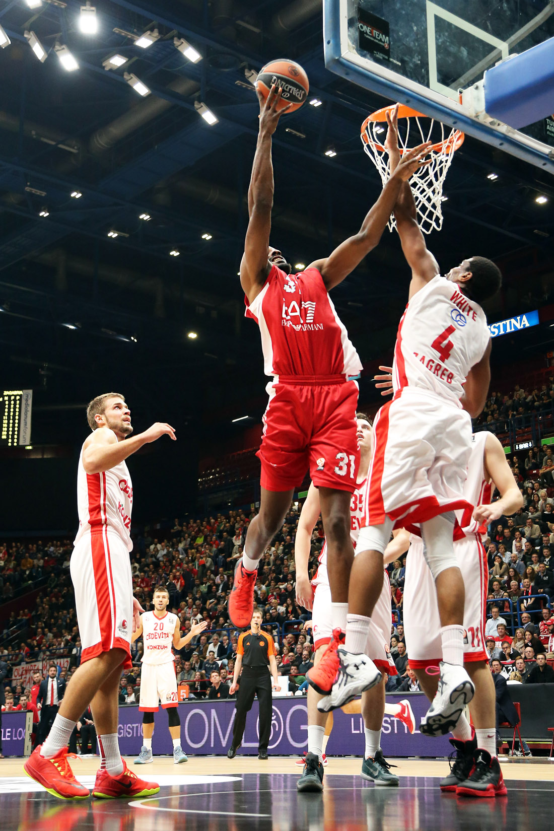 Basket Eurolega: l’EA7 Milano cede anche al Cedevita Zagabria
