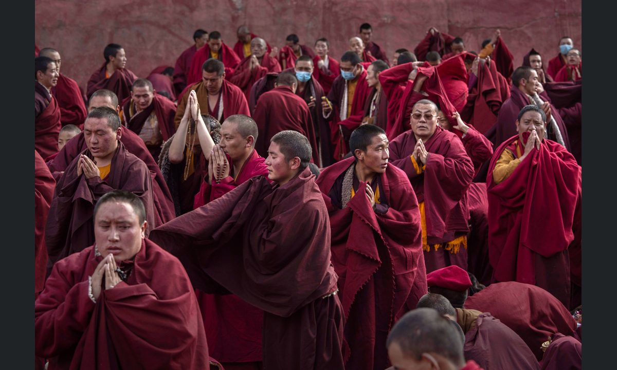Viaggio nella valle del buddhismo tibetano