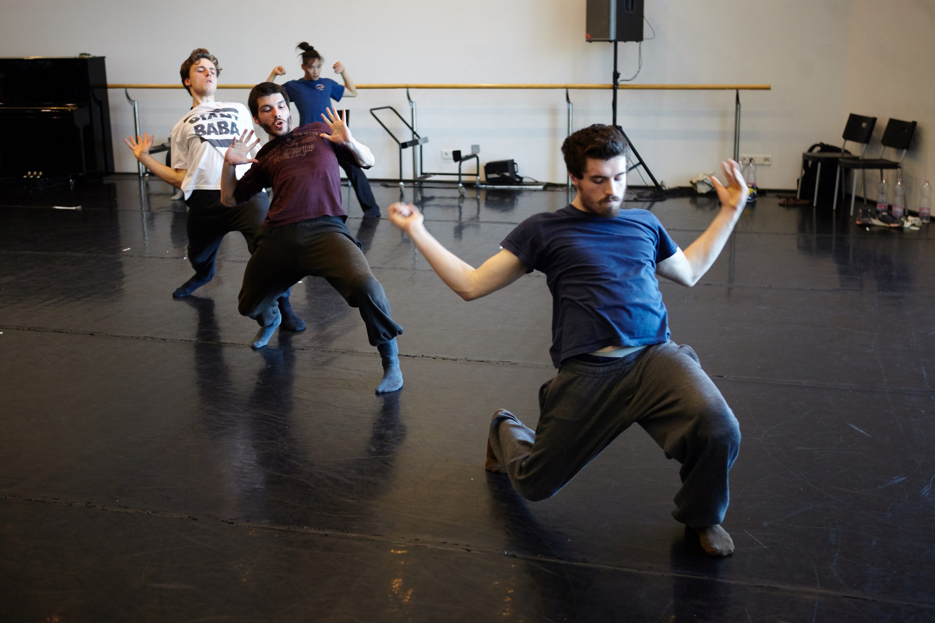 Ballando tra le opere: quando danza e arte si parlano Ballando tra le opere: quando danza e arte si parlano