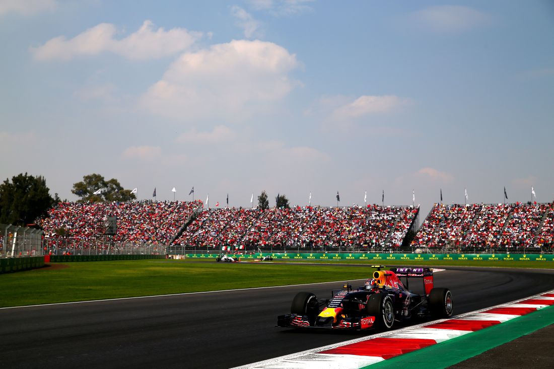 Gp Messico: 150mila persone per il ritorno della F1 dopo 23 anni Gp Messico: 150mila persone per il ritorno della F1 dopo 23 anni