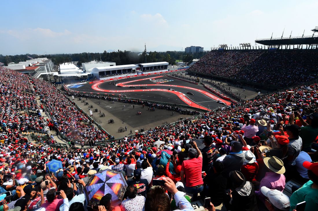 Gp Messico: 150mila persone per il ritorno della F1 dopo 23 anni Gp Messico: 150mila persone per il ritorno della F1 dopo 23 anni