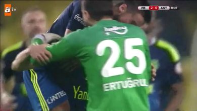 Calcio, Turchia: gol da 40 metri