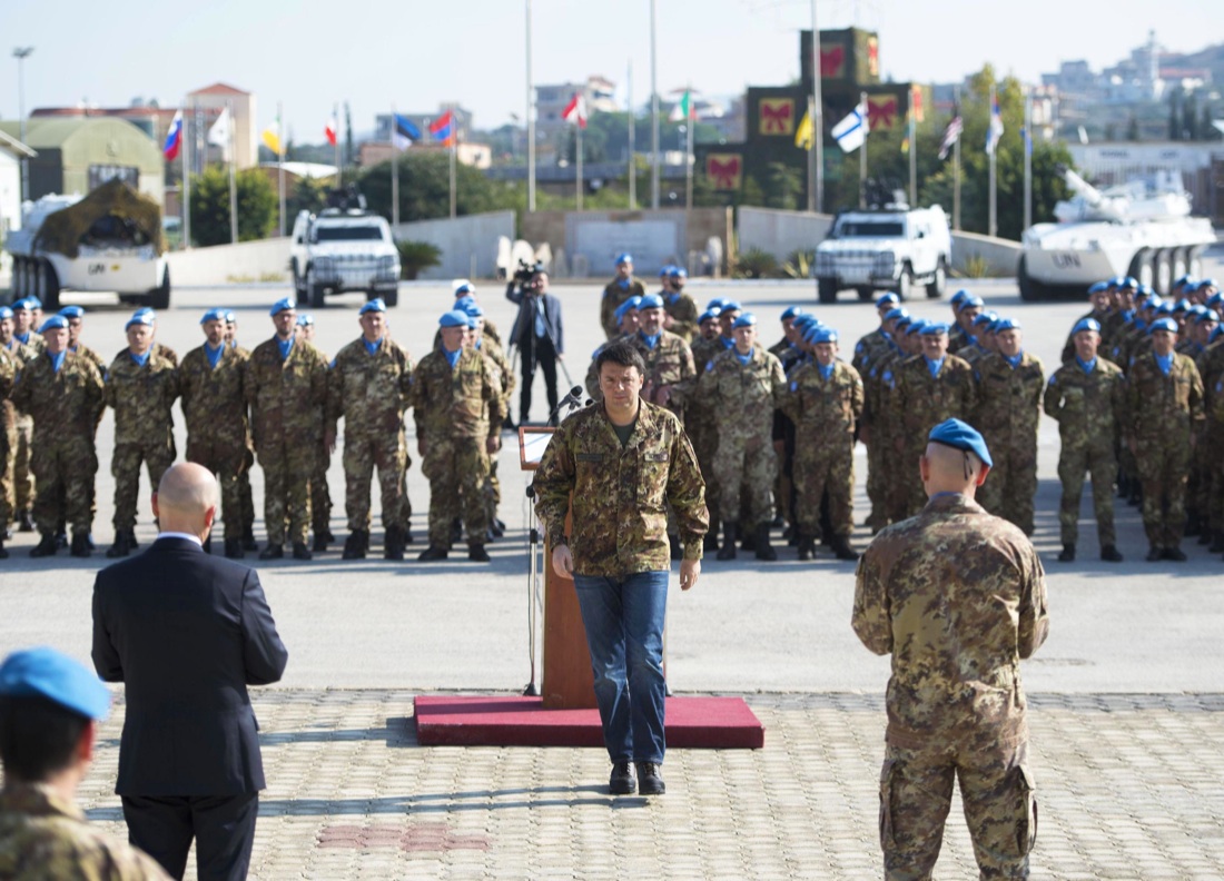 Renzi in Libano dai caschi blu italiani – Foto