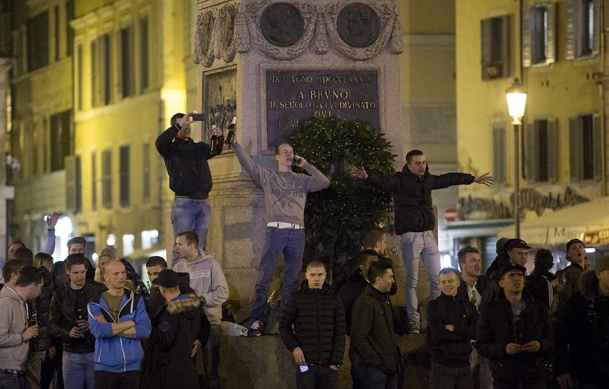 Violenza negli stadi: più feriti e Daspo ed emergenza arbitri