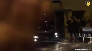 La contestazione dei tifosi della Roma alla squadra