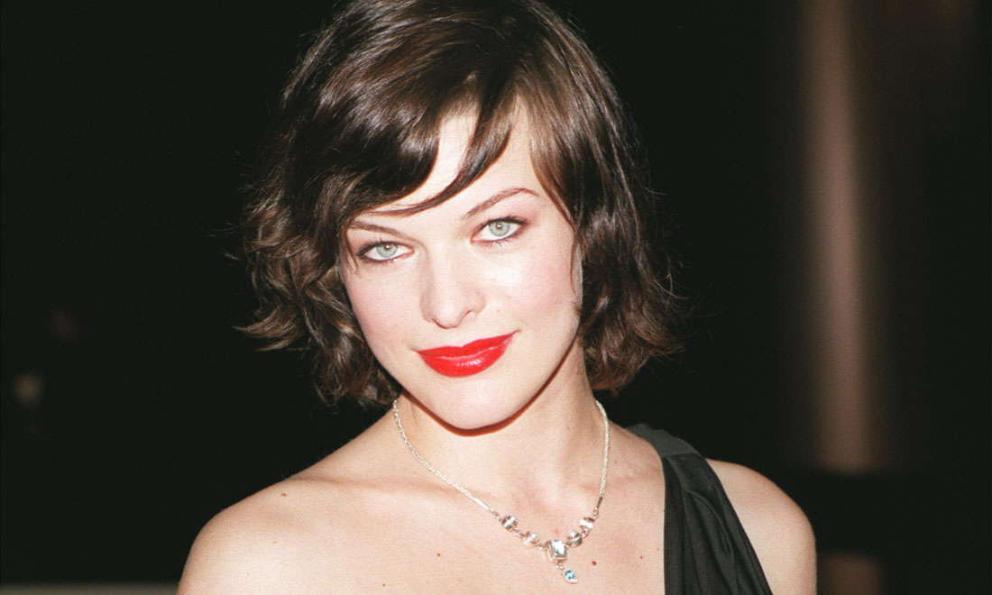 Milla Jovovich, 40 anni per la donna con la pistola – Foto Milla Jovovich, 40 anni per la donna con la pistola – Foto