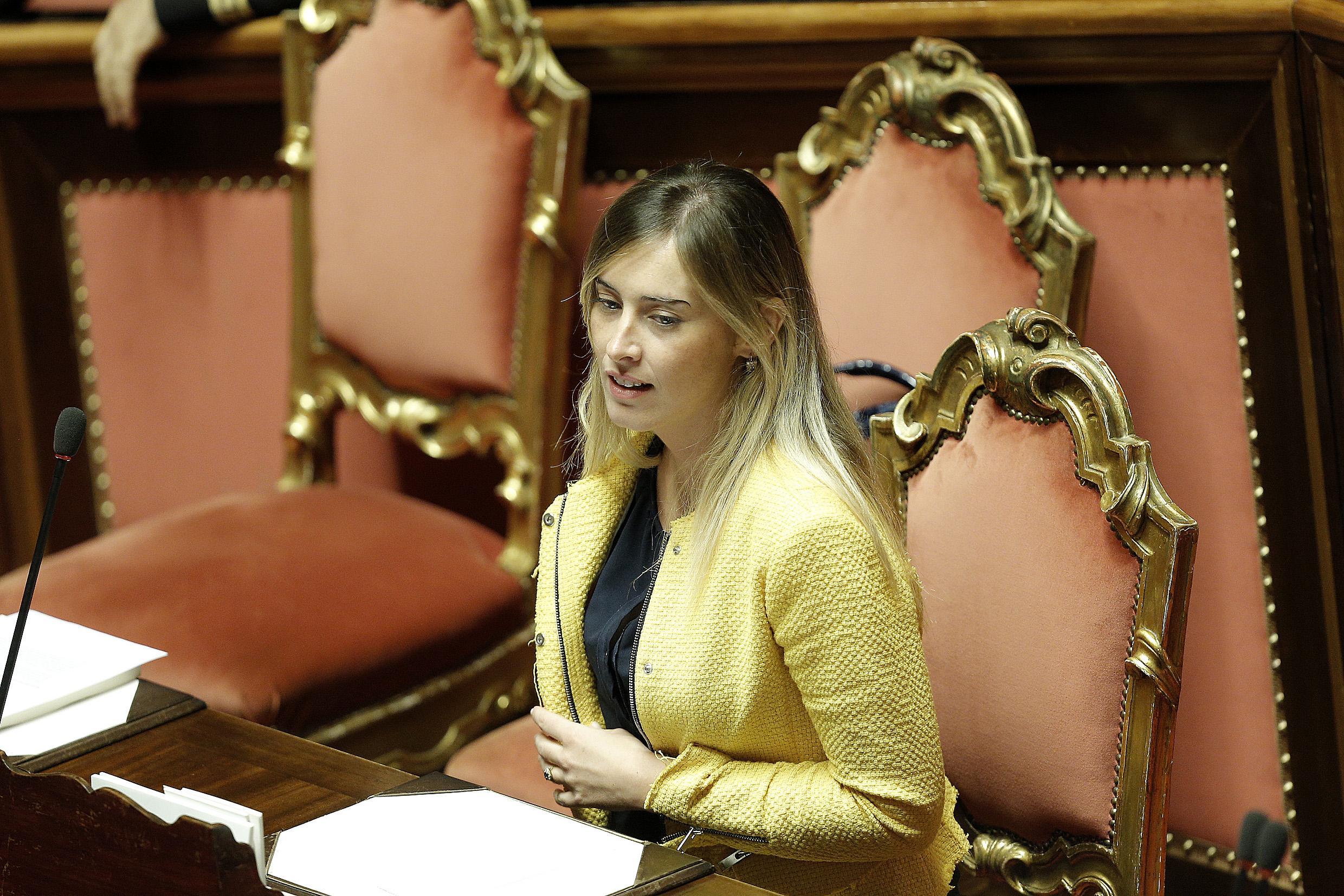 La sfiducia alla Boschi: dubbi e certezze