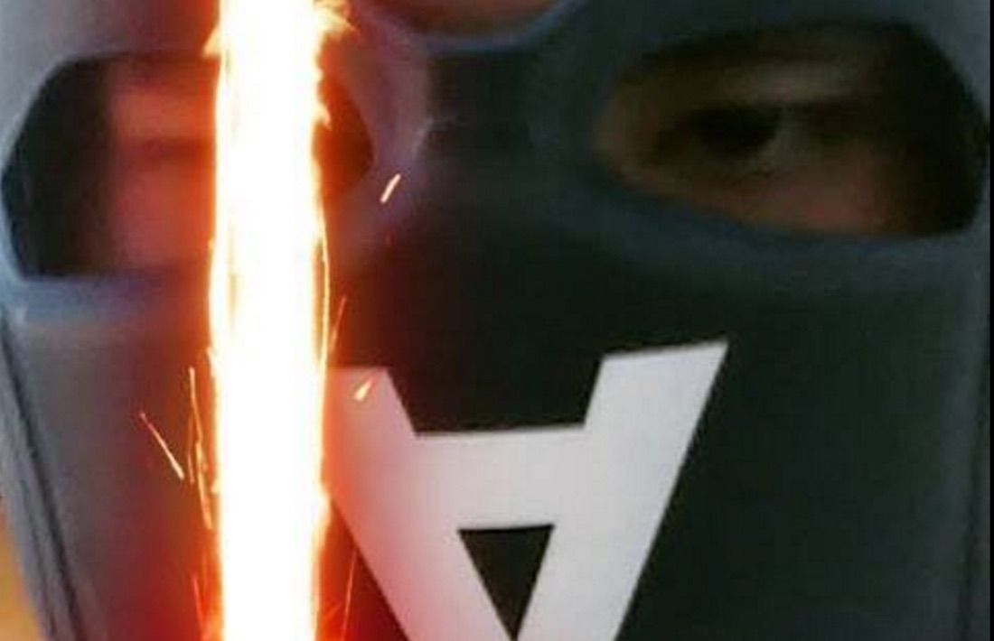 Facebook: come trasformare la foto profilo in stile Star Wars Facebook: come trasformare la foto profilo in stile Star Wars