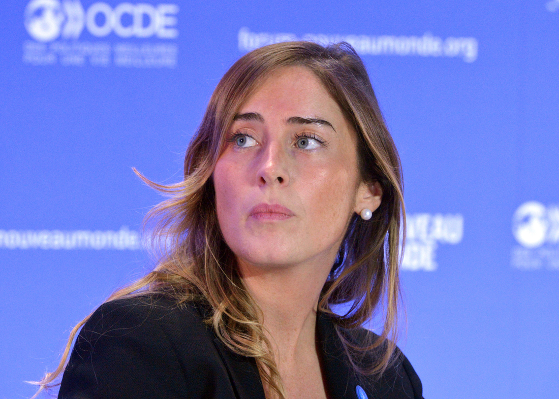 Decreto banche: scontro aperto tra M5S e la Boschi