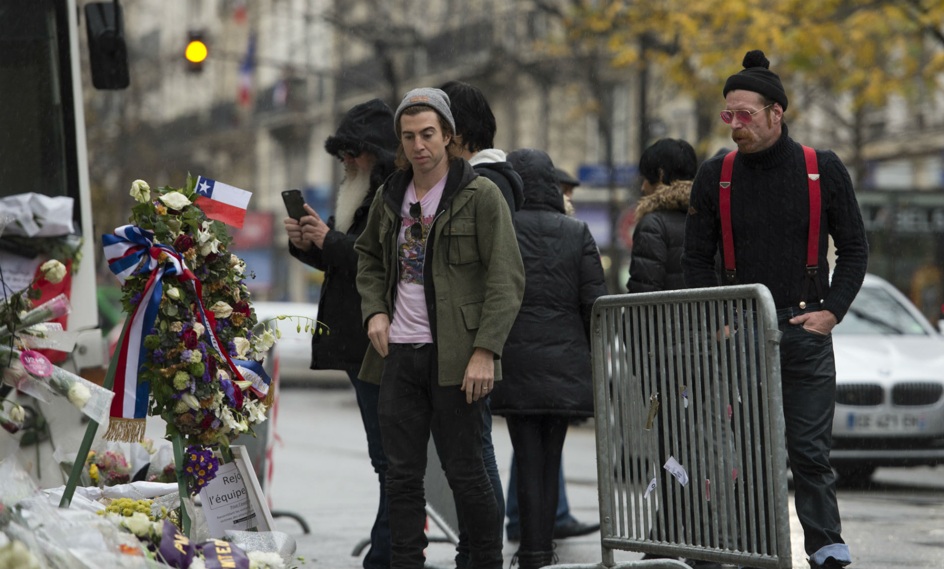 Parigi, la vita un mese dopo la strage