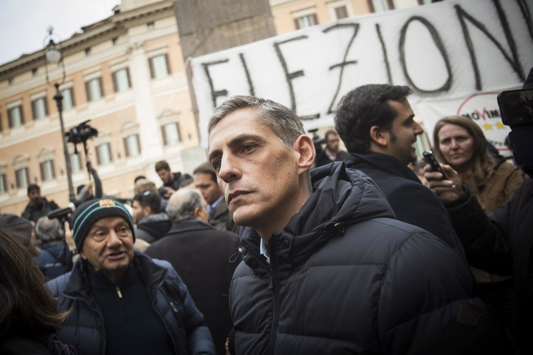 Salva-banche, le proteste dei risparmiatori – FOTO