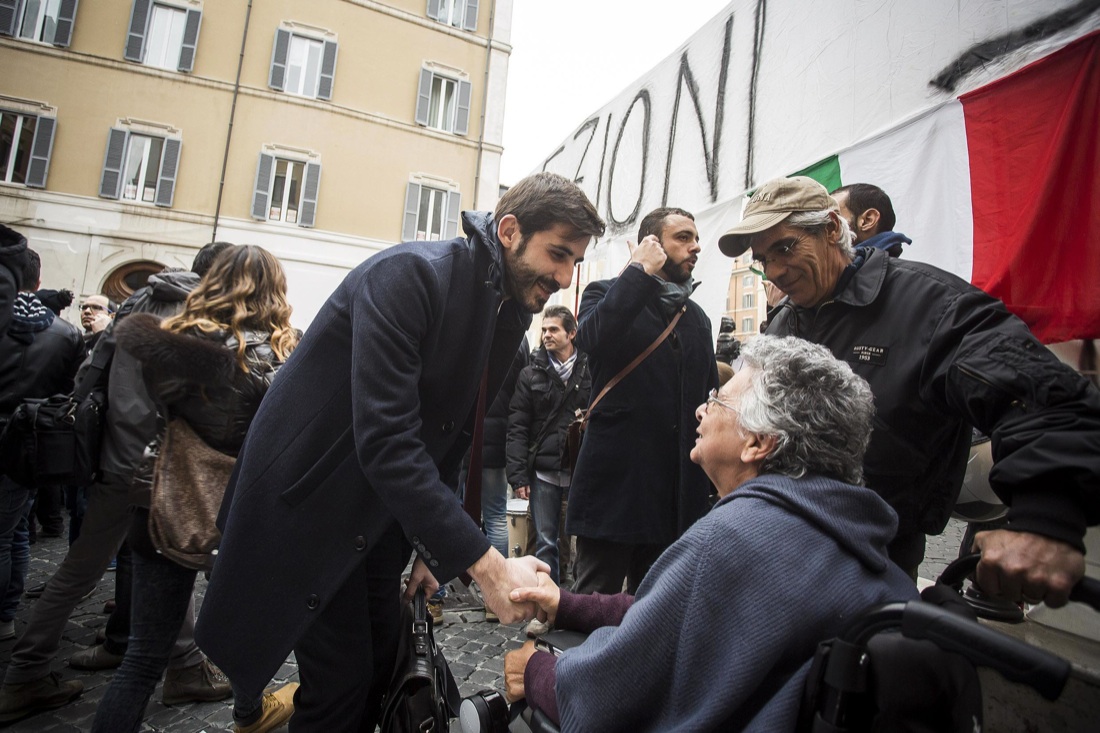 Salva-banche, le proteste dei risparmiatori – FOTO
