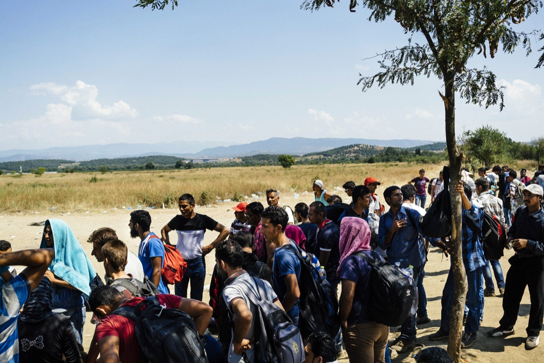 Perde la moglie e sette figli nel Mar Egeo: “Migrare non vale il rischio” Perde la moglie e sette figli nel Mar Egeo: “Migrare non vale il rischio”