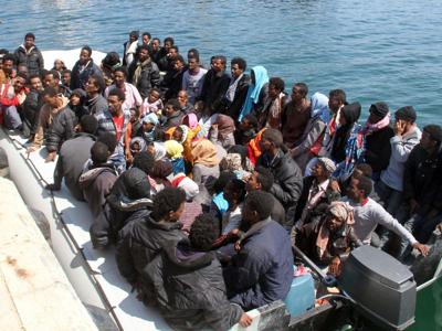 Perde la moglie e sette figli nel Mar Egeo: “Migrare non vale il rischio” Perde la moglie e sette figli nel Mar Egeo: “Migrare non vale il rischio”