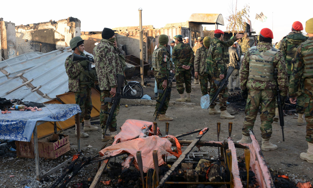 Afghanistan: assalto talebano all’aeroporto, 46 morti – Foto