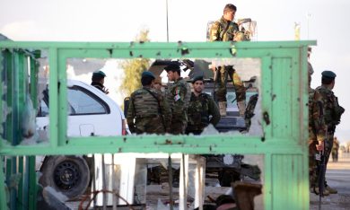 Afghanistan: assalto talebano all’aeroporto, 46 morti – Foto