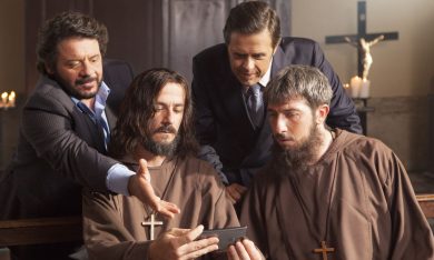 Natale col boss, la commedia natalizia di Volfango De Biasi – Video