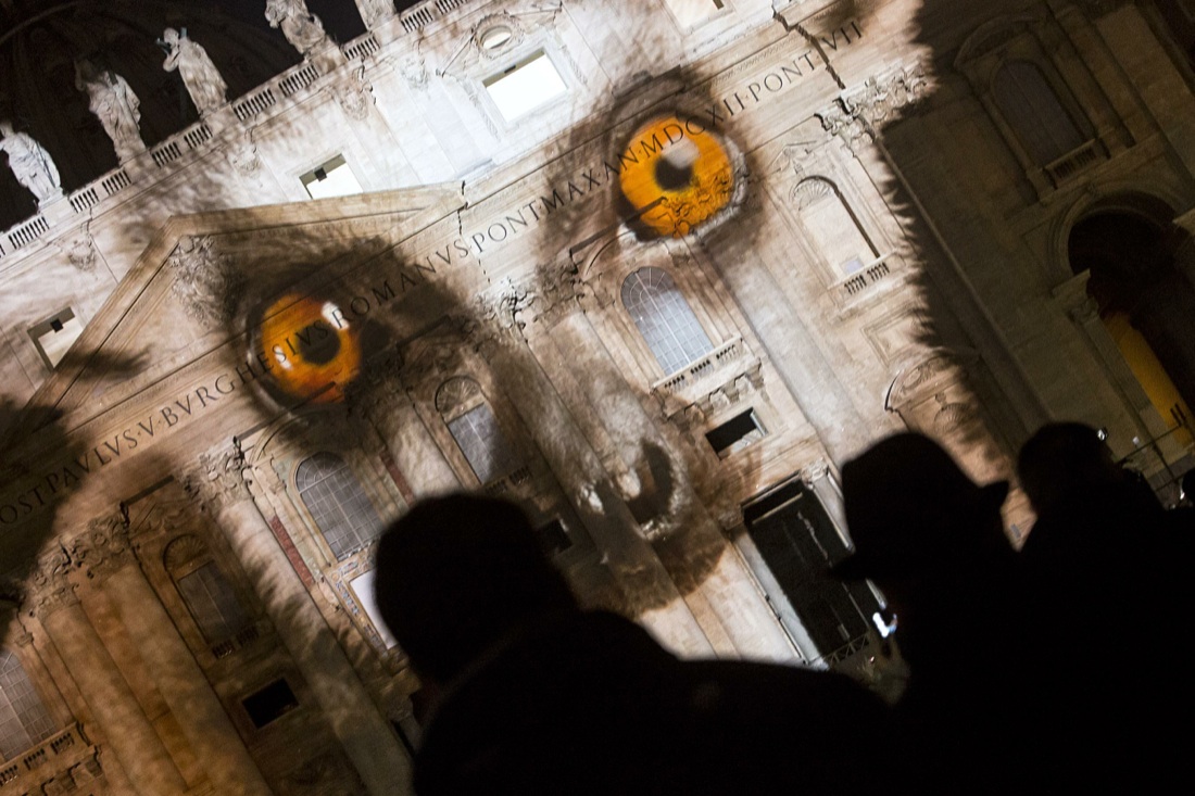 Giubileo: Fiat Lux, lo spettacolo della natura sulla basilica di San Pietro