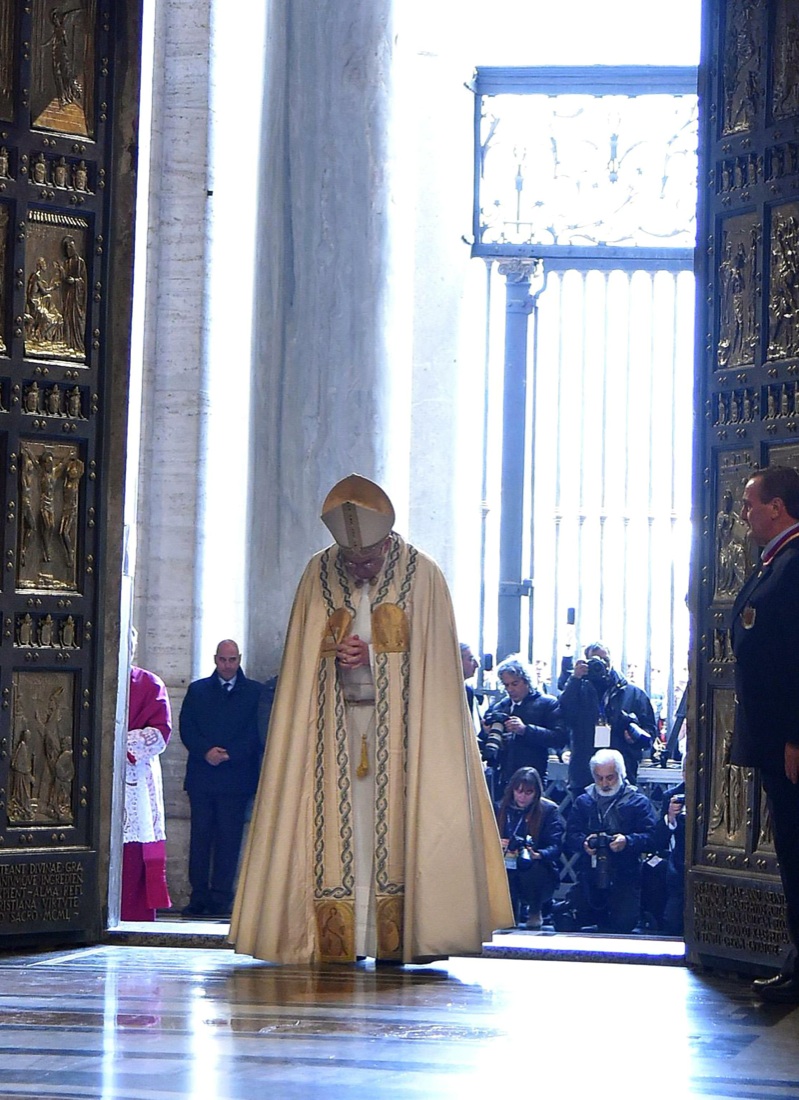 Il Giubileo dei due Papi tra paura e misericordia Il Giubileo dei due Papi tra paura e misericordia