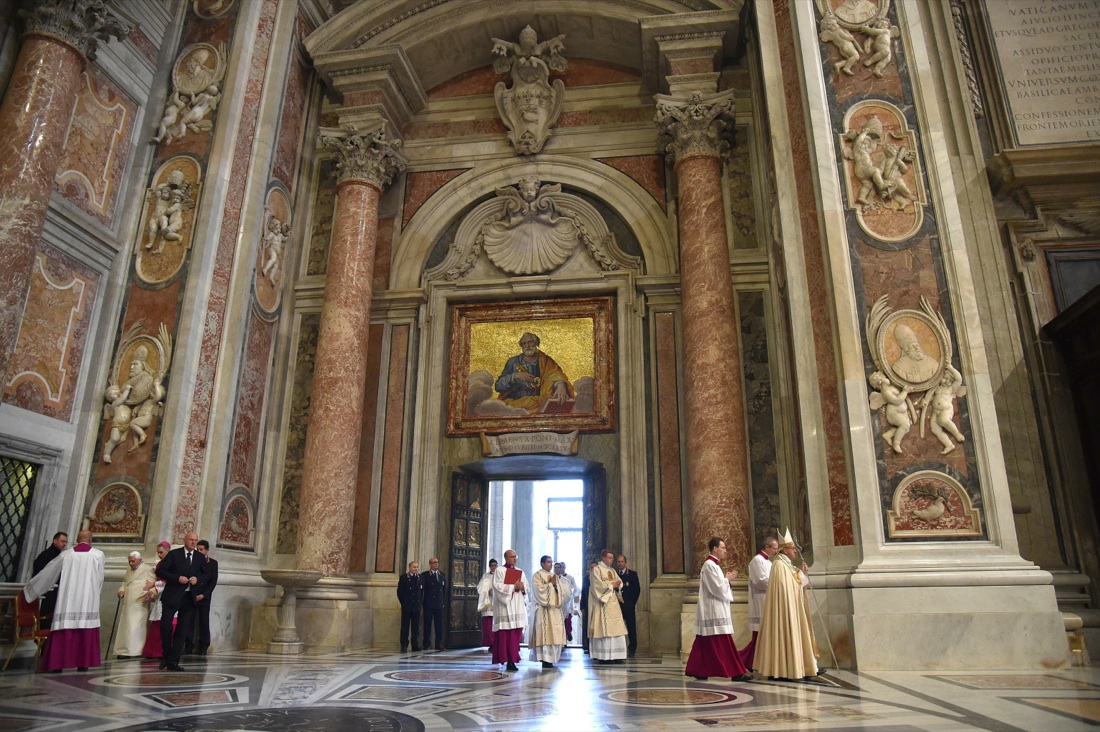 Il Giubileo dei due Papi tra paura e misericordia Il Giubileo dei due Papi tra paura e misericordia