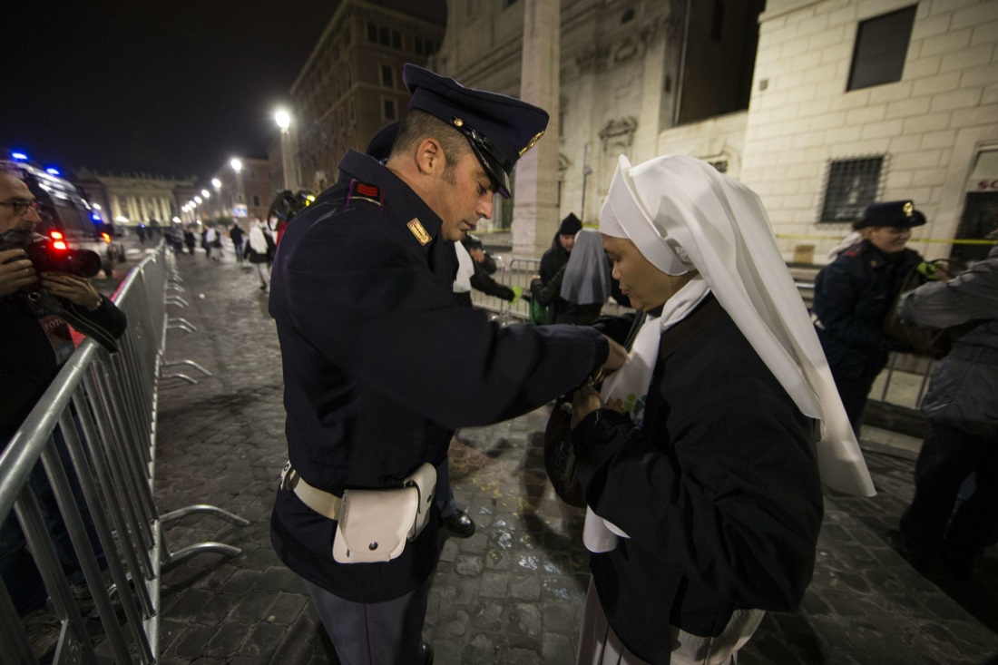 Il Giubileo dei due Papi tra paura e misericordia Il Giubileo dei due Papi tra paura e misericordia
