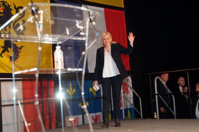 Marine Le Pen: “I socialisti spariranno”