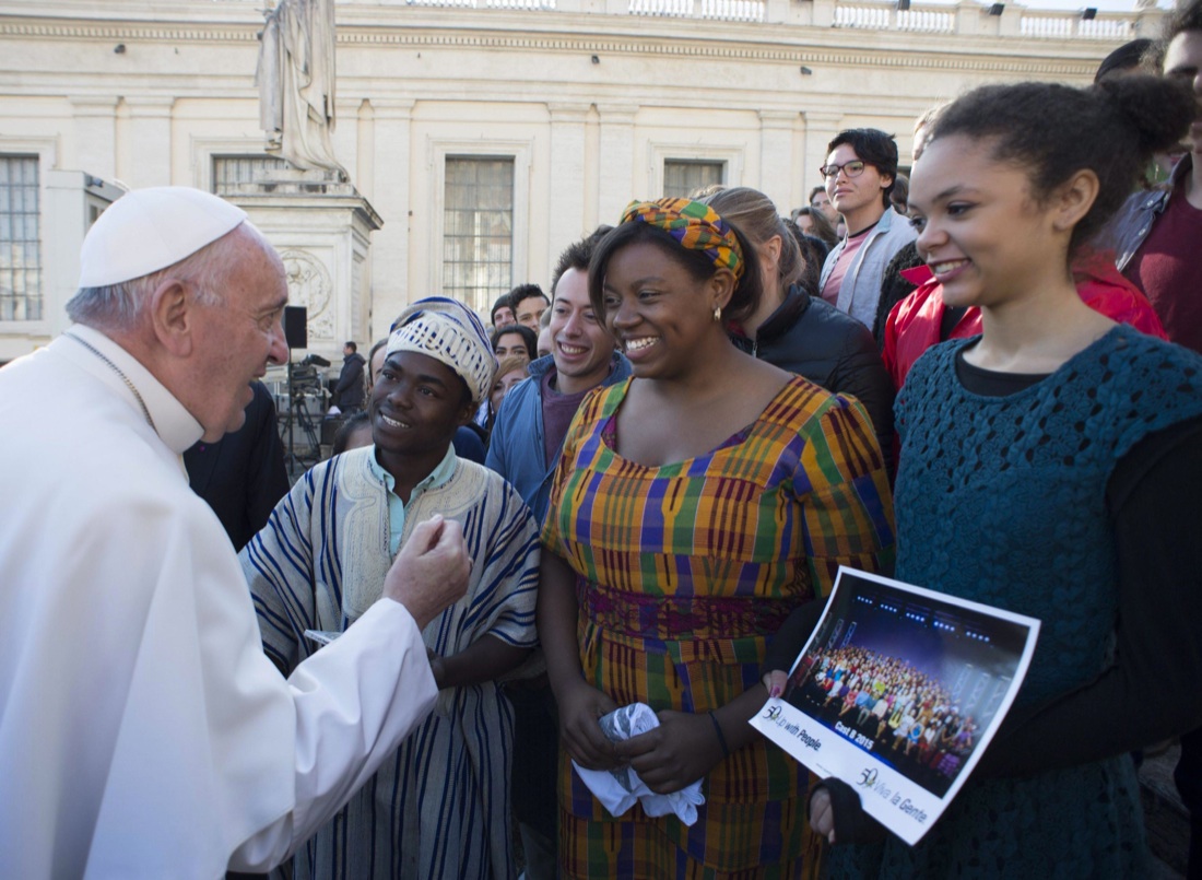 Papa Francesco: “Sono un peccatore, mi confesso ogni 15 giorni”