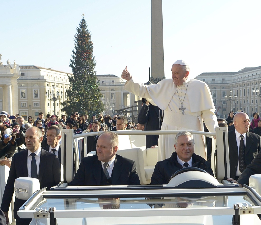 Papa Francesco: “Sono un peccatore, mi confesso ogni 15 giorni”