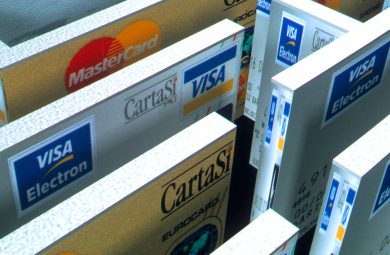 Carte e bancomat, ecco come si potranno usare in futuro