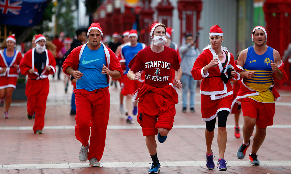 La corsa dei Babbi Natale in Nuova Zelanda