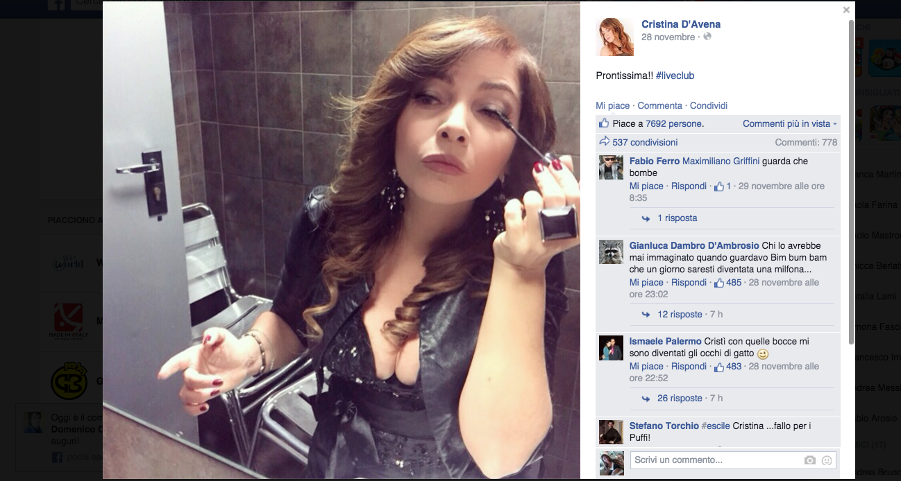 Cristina D’Avena sexy e Facebook impazzisce