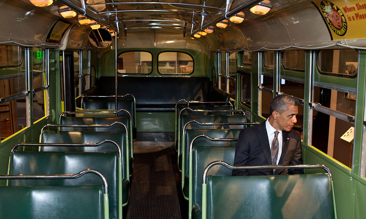 Rosa Parks, 60 anni fa il suo “no” sfidò il razzismo Rosa Parks, 60 anni fa il suo “no” sfidò il razzismo