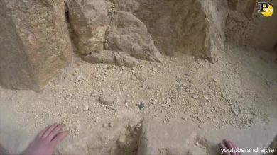 Giovane tedesco scala la Piramide di Giza