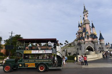 Arrestata a EuroDisney una coppia con armi e un Corano