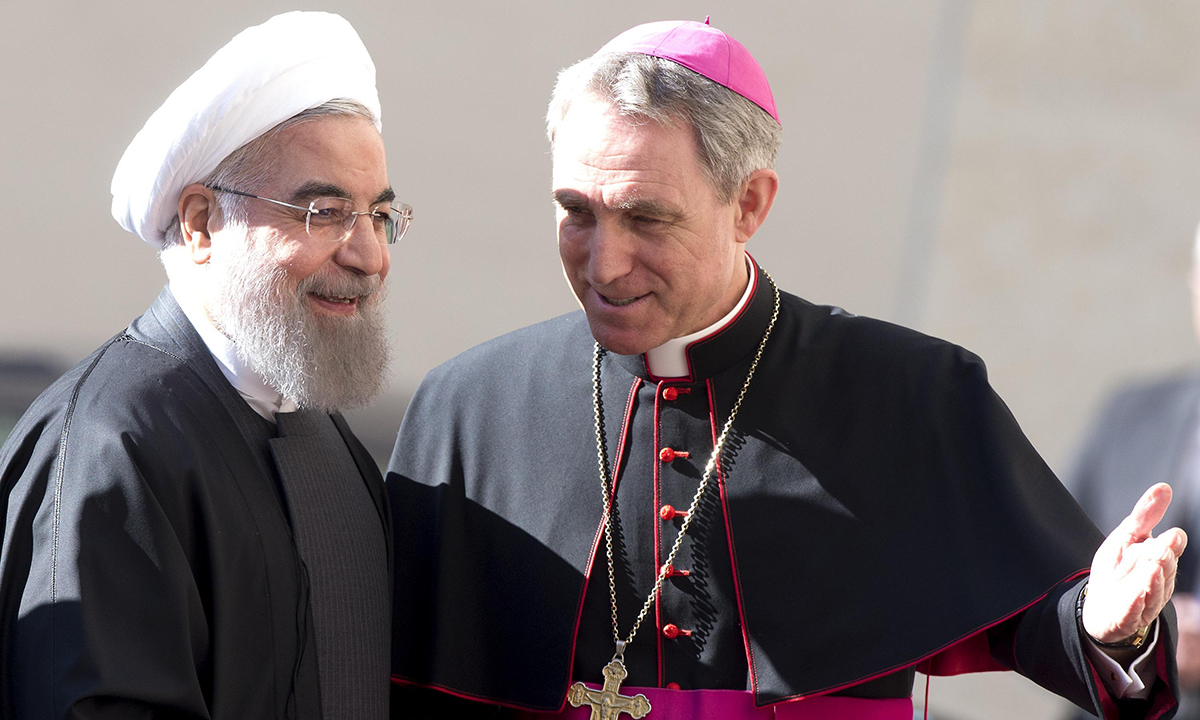 Statue coperte per Rohani, è caccia alla responsabile