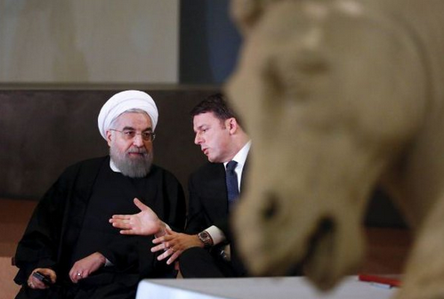 L’ironia social sulle #Statue coperte per la visita di Rohani