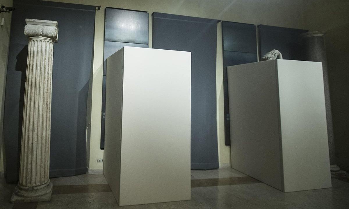 Rohani ai Musei capitolini: nudi coperti “per rispetto” – Foto