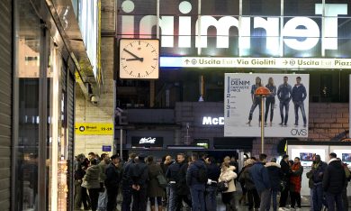 Stazione Termini, rintracciato l’uomo del fucile giocattolo