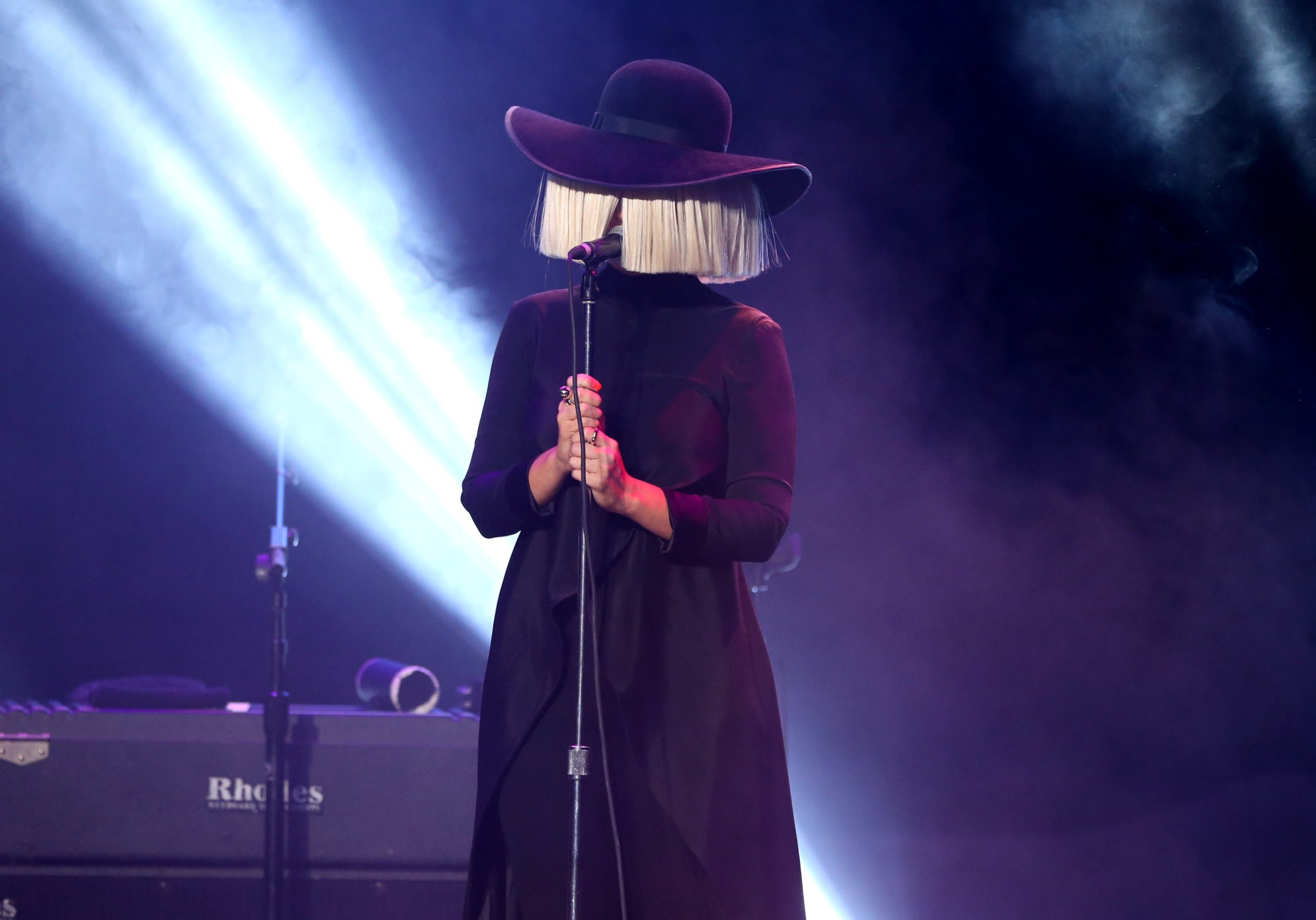 Tre canzoni da scoprire questa settimana: Sia, Savages e…