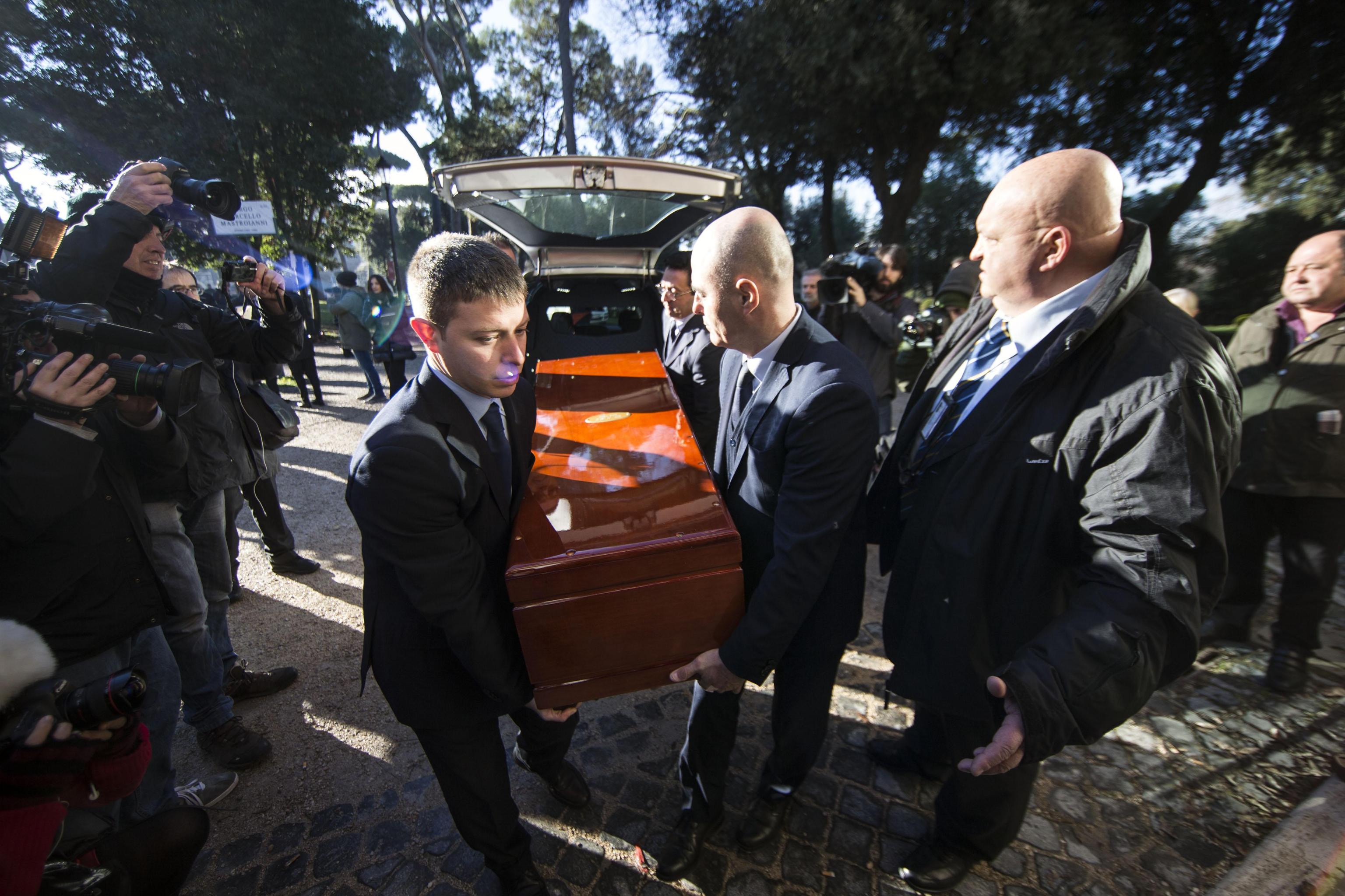 Ettore Scola, l’ultimo addio alla Casa del cinema di Roma – Foto Ettore Scola, l’ultimo addio alla Casa del cinema di Roma – Foto