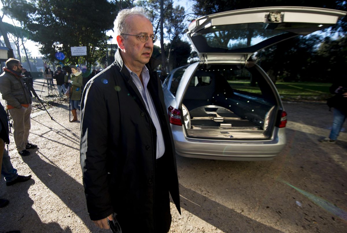 Galleria foto 'Ettore Scola, l’ultimo addio alla Casa del cinema di Roma – Foto' - foto 7